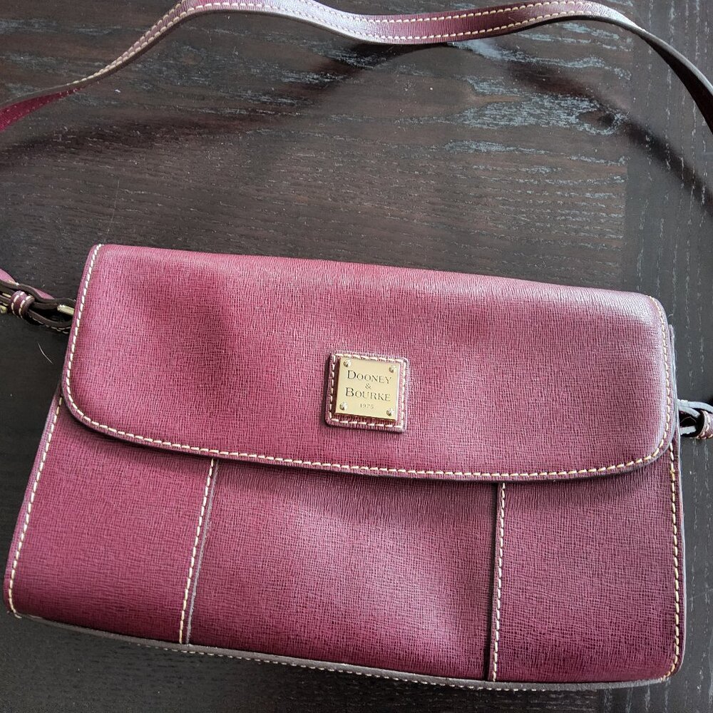 Dooney & Bourke flap crossbody bag